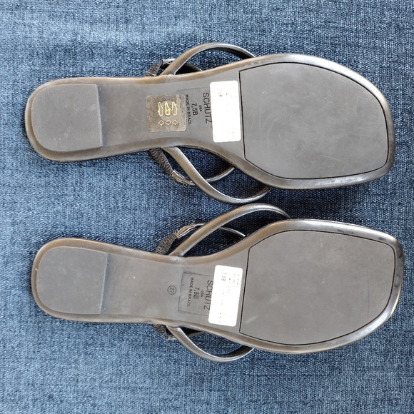 SCHUTZ Womens Black Strappy Sitara Round Toe Slip On Flip Flop Sandal 7.5 B - Picture 3 of 4